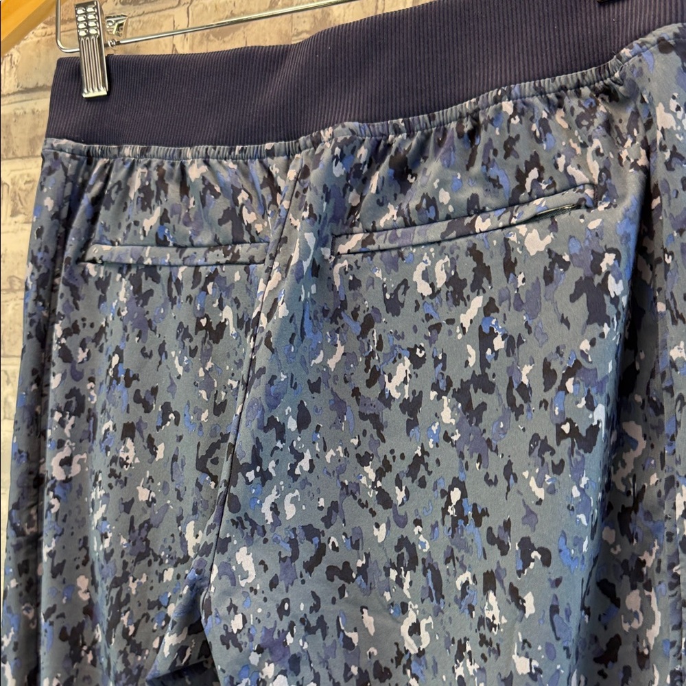 Athleta Blue Patterned Pants - Picture 4 of 10